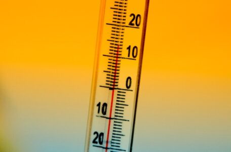 thermometer-1566194