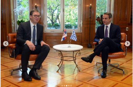 FireShot Capture 1083 - Aleksandar Vučić on Instagram_ “Predsednik Republike Srbije Aleksand_ - www.instagram.com
