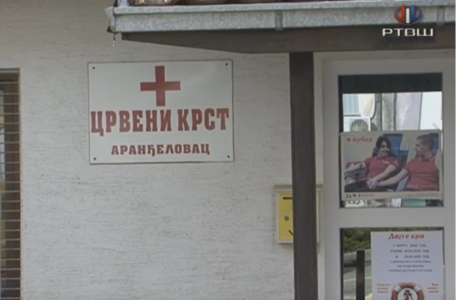 FireShot Capture 1451 - RTV Šumadija - Crveni krst Narodna kuhinja i paketi - YouTube_ - www.youtube.com