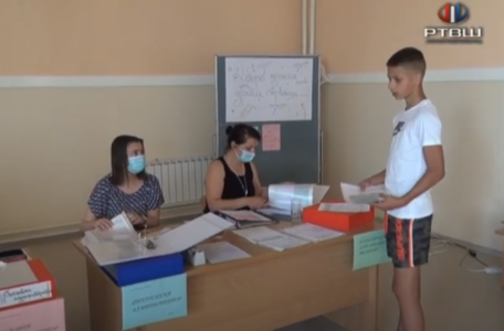 FireShot Capture 2321 - RTV Šumadija - Upis u Ekonomsko-ugostiteljsku školu - YouTube_ - www.youtube.com