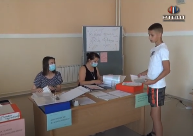 FireShot Capture 2321 - RTV Šumadija - Upis u Ekonomsko-ugostiteljsku školu - YouTube_ - www.youtube.com