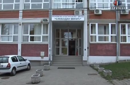 FireShot Capture 051 - RTV Šumadija - Uputstva za početak školske godine u srednjim školama _ - www.youtube.com