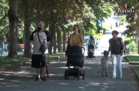 FireShot Capture 129 - RTV Šumadija - Opštinske mere u okviru populacione politike - YouTube_ - www.youtube.com