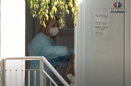 FireShot Capture 2521 - RTV Šumadija - Zbog velikog broja pregleda, radno vreme Kovid ambula_ - www.youtube.com