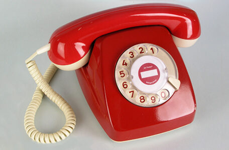 crveni-telefon