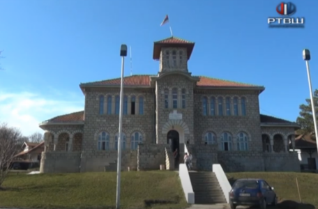 FireShot Capture 2667 - RTV Šumadija - Autor himne OŠ _Prvi srpski ustanak_ - YouTube_ - www.youtube.com
