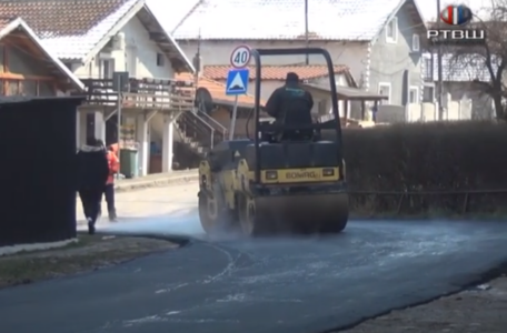 FireShot Capture 310 - RTV Šumadija - Asfaltiranje u naselju Bangladeš - YouTube - www.youtube.com