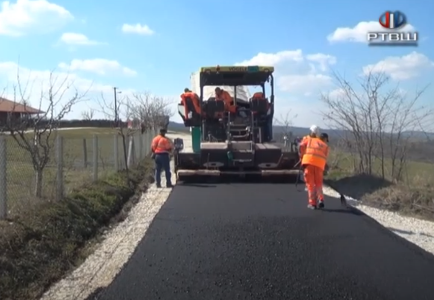 FireShot Capture 348 - RTV Šumadija - Radovi na putnoj infrastrukturi u seoskim Mesnim zajed_ - www.youtube.com