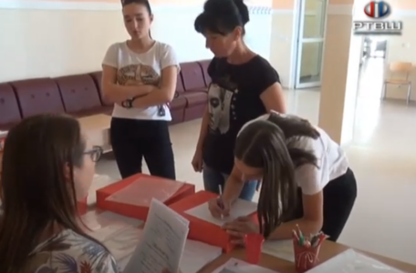 FireShot Capture 806 - RTV Šumadija - Počeo upis u srednje škole - YouTube - www.youtube.com