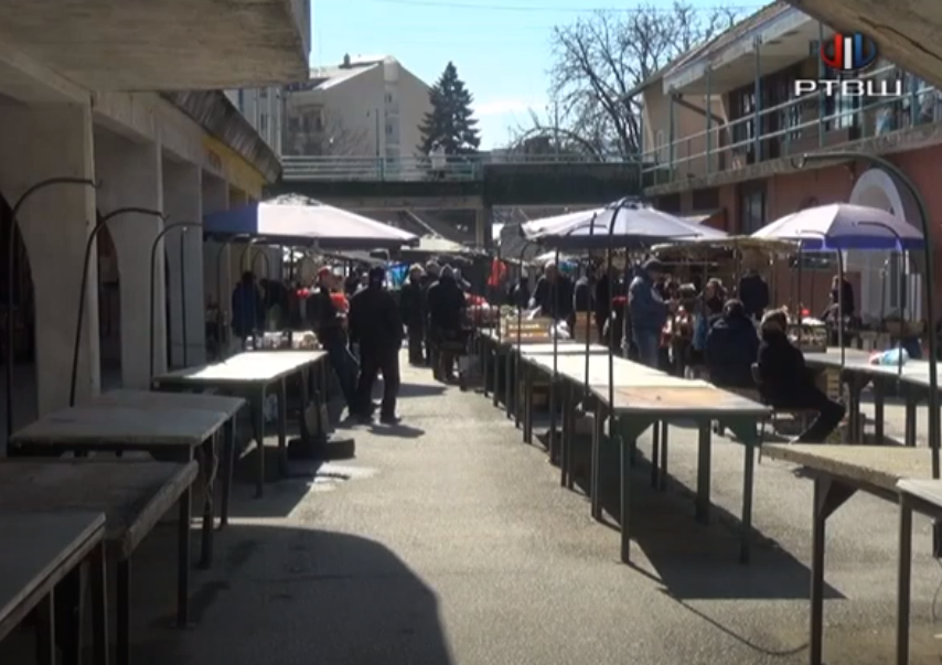 FireShot Capture 1632 - RTV Šumadija - Javna licitacija pijačnih tezgi u petak - YouTube_ - www.youtube.com