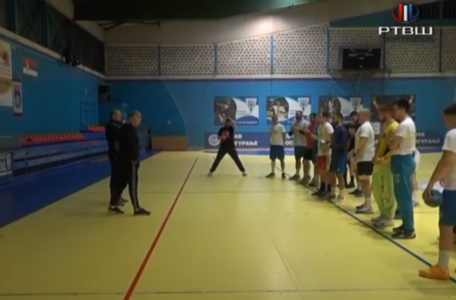 FireShot Capture 2708 - RTV Šumadija - Šamot sutra sa imperativom pobede dočekuje Metalac - _ - www.youtube.com