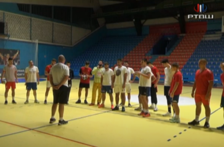 FireShot Capture 4182 - RTV Šumadija - Najava utakmice RK Samot 65 - YouTube - www.youtube.com