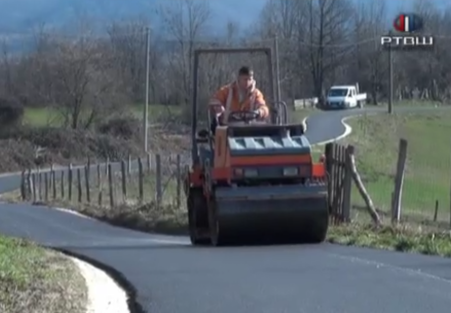 FireShot Capture 4982 - (1) RTV Šumadija - Asfaltiranje u MZ Vukosavci - YouTube - [www.youtube.com]