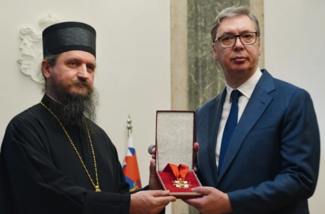 vučić orden
